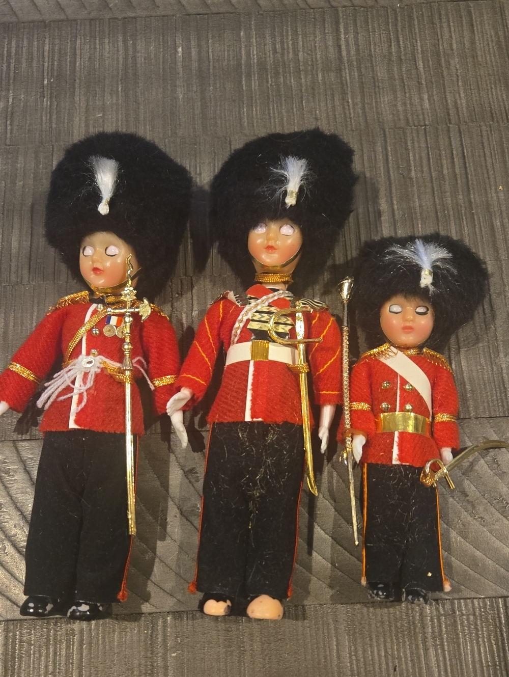 Vintage Red British Guard Decorative Doll Set - Black Bearskin Hats